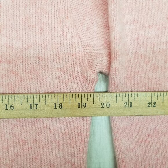 ✅VTG Winona Knits Wool Blend Sweater Woman’s LARGE Pink W/Pearl Like Buttons USA - Picture 6 of 10